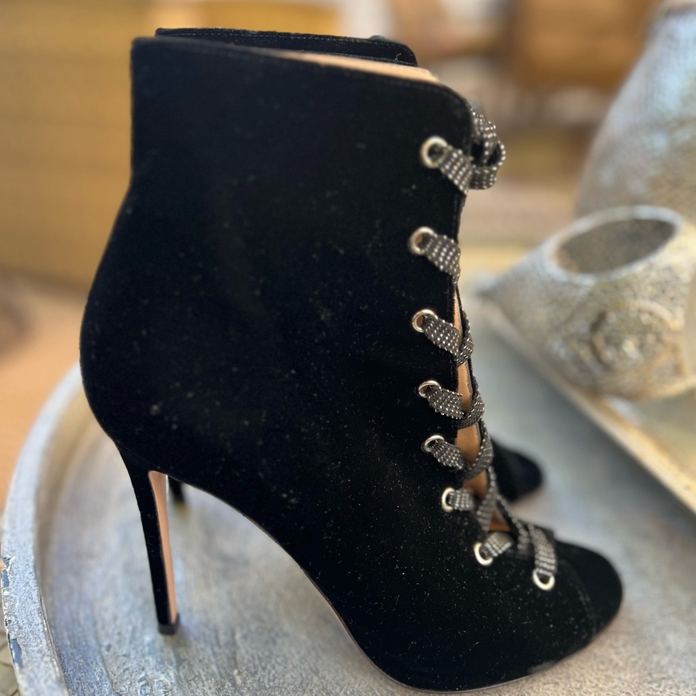 GIANVITO ROSSI Velvet black booties peep toe heels - Picture 8 of 10